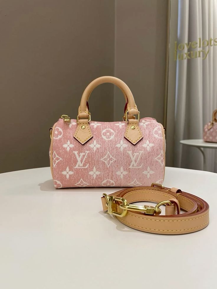 SACS À MAINS LV