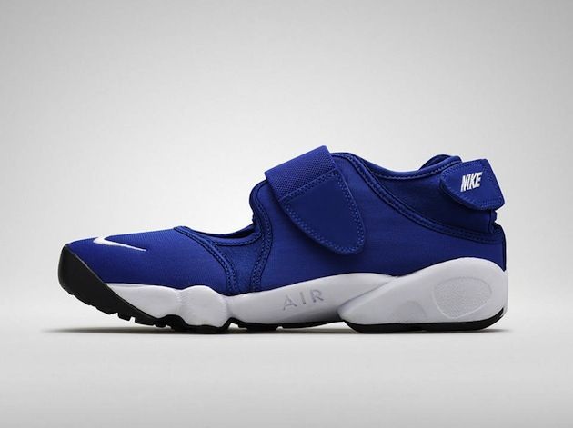 NIKE RIFT