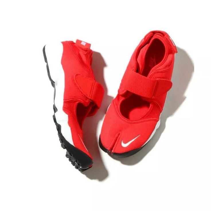 NIKE RIFT