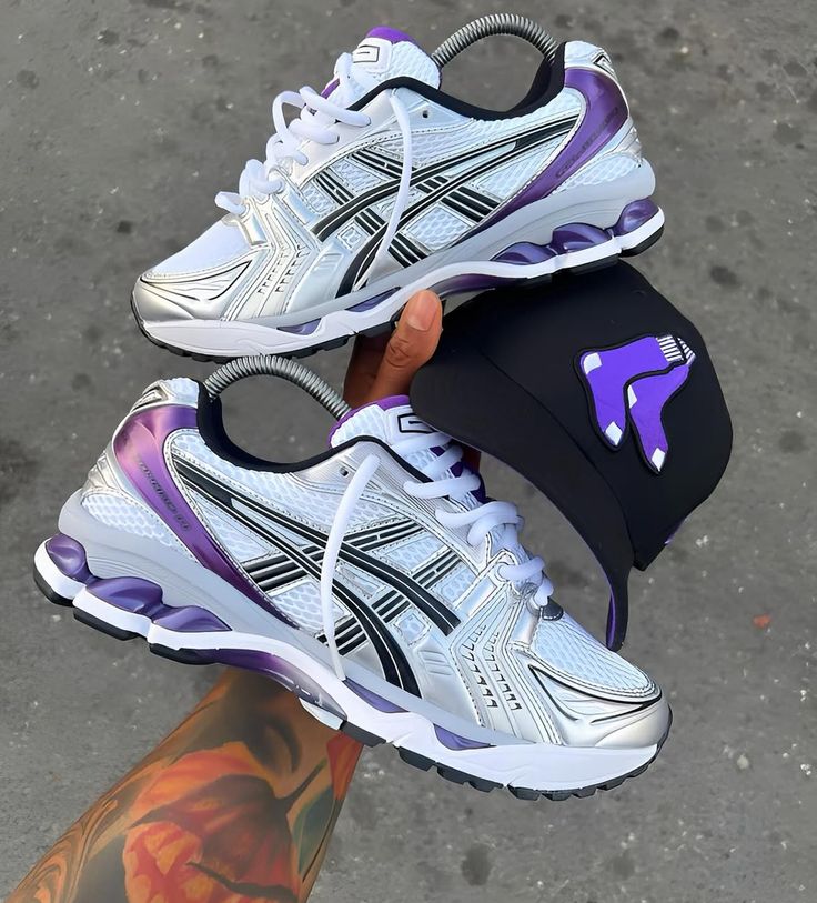 ASICS KAYANO
