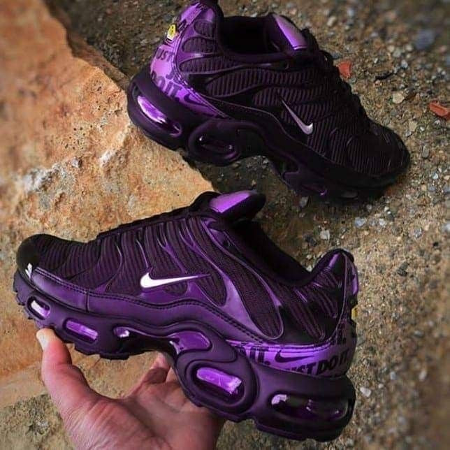 NIKE TN PLUS